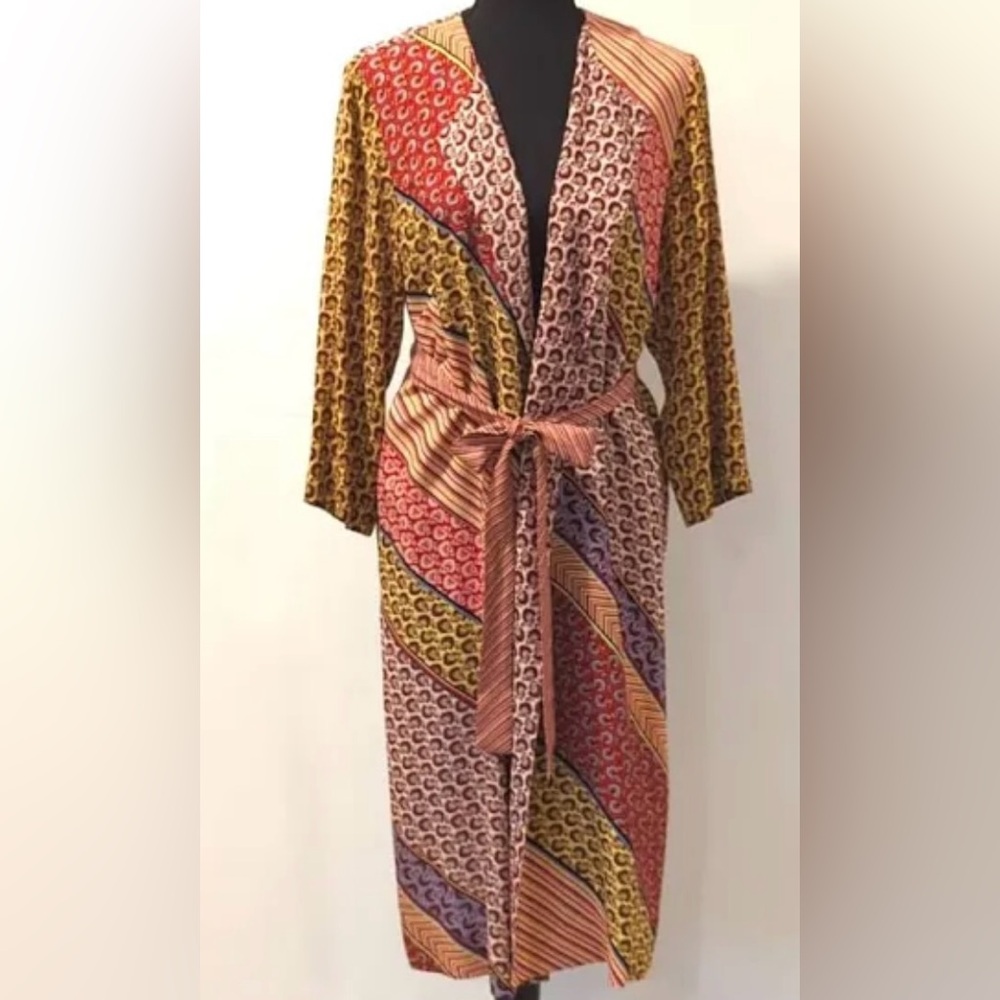 Cabi Poet Jacket. Spring 2020. NWOT. Size medium. 100% viscose. - Picture 2 of 5
